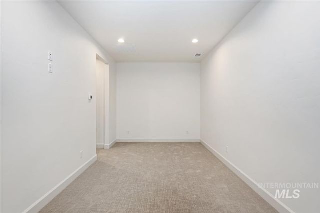 3300 N 39th St, Boise, ID 83703