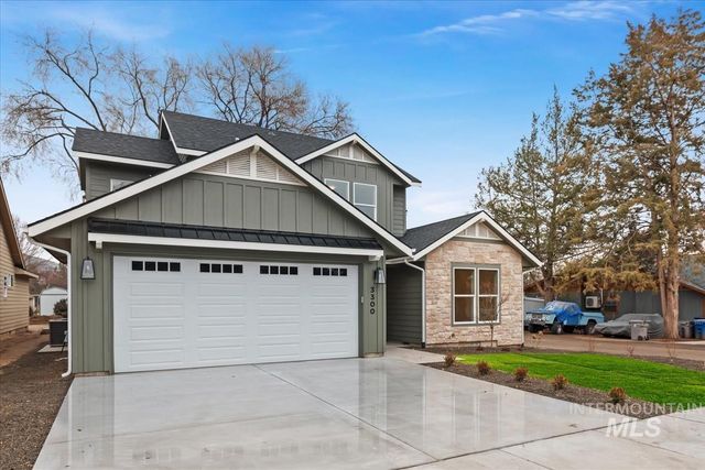 3300 N 39th St, Boise, ID 83703