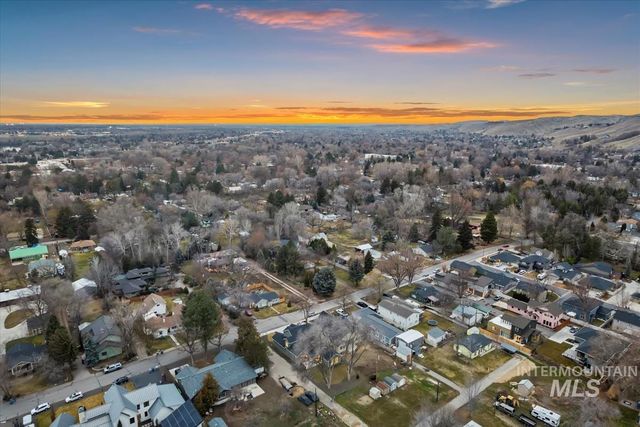 3300 N 39th St, Boise, ID 83703