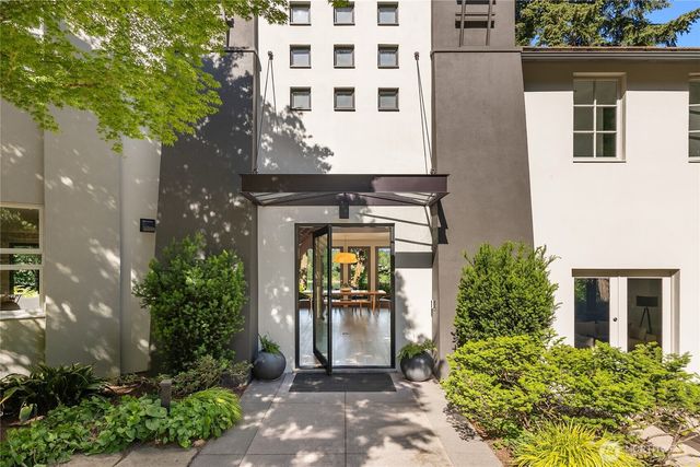 7733 Hansen Road NE, Bainbridge Island, WA 98110