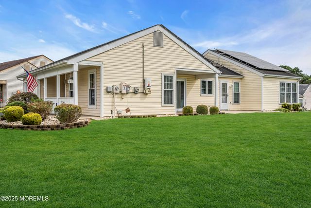 55 Elmswell Avenue, Manchester, NJ 08759