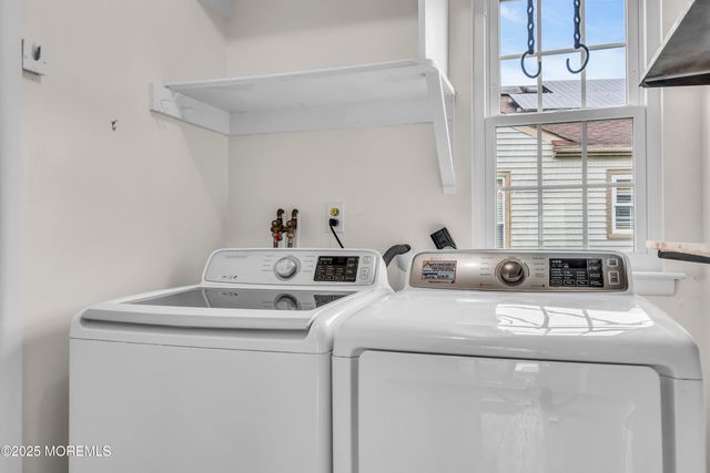 55 Elmswell Avenue, Manchester, NJ 08759