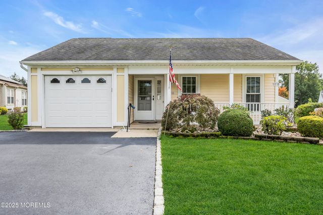 55 Elmswell Avenue, Manchester, NJ 08759