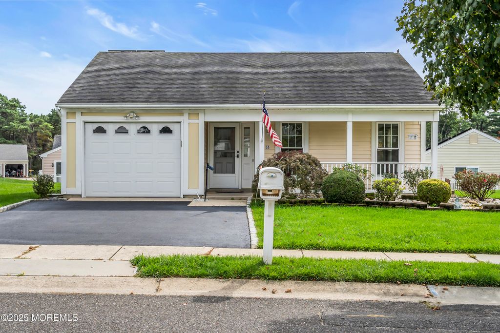 55 Elmswell Avenue, Manchester, NJ 08759