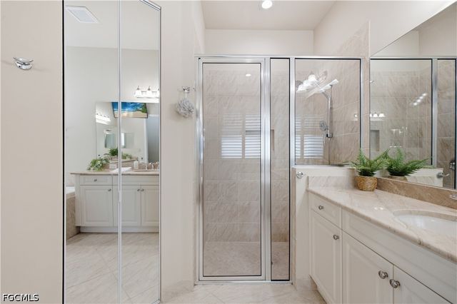 11532 Stonecreek CIR, Fort Myers, FL 33913
