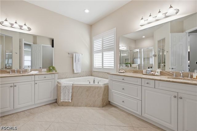 11532 Stonecreek CIR, Fort Myers, FL 33913