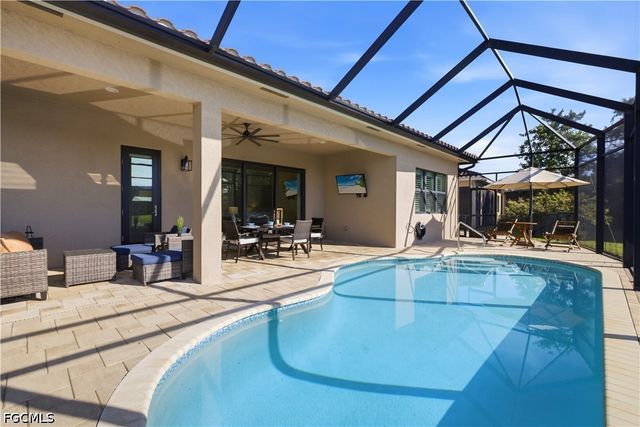 11532 Stonecreek CIR, Fort Myers, FL 33913