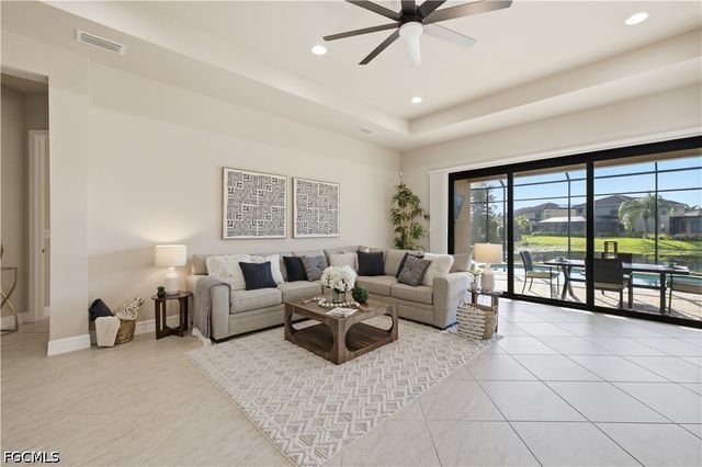 11532 Stonecreek CIR, Fort Myers, FL 33913