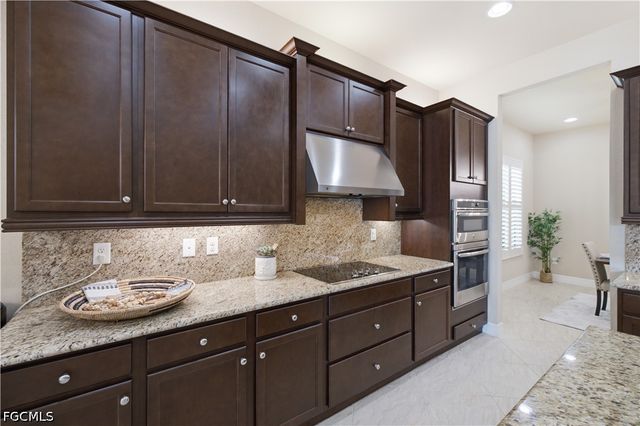 11532 Stonecreek CIR, Fort Myers, FL 33913