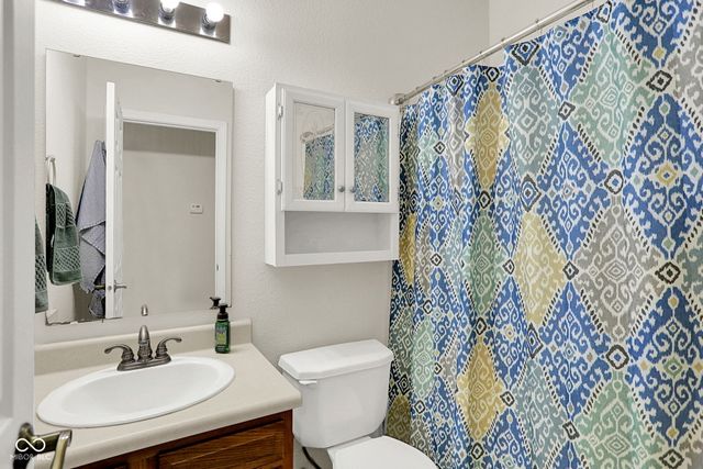 15347 Wandering Way, Noblesville, IN 46060