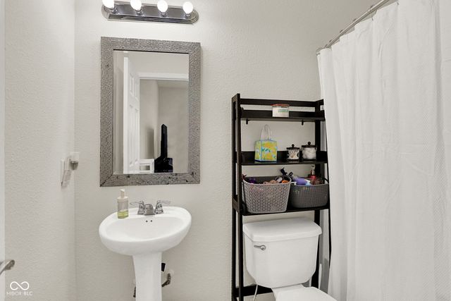 15347 Wandering Way, Noblesville, IN 46060