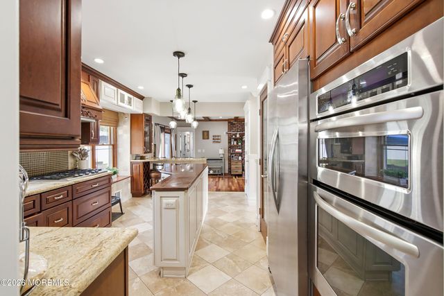 224 Ashlar Way, Toms River, NJ 08753