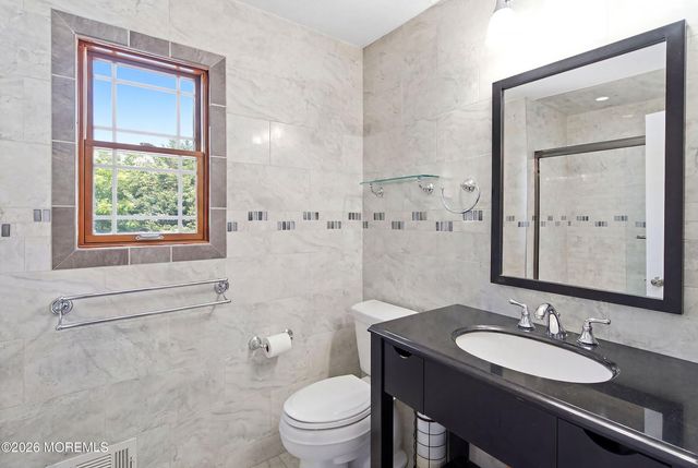 224 Ashlar Way, Toms River, NJ 08753