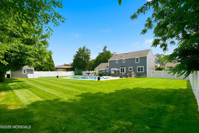 224 Ashlar Way, Toms River, NJ 08753