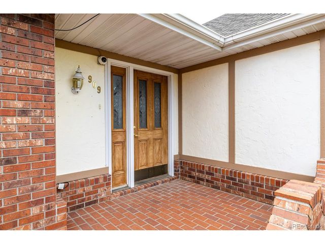 909 Fairhurst St, Sterling, CO 80751