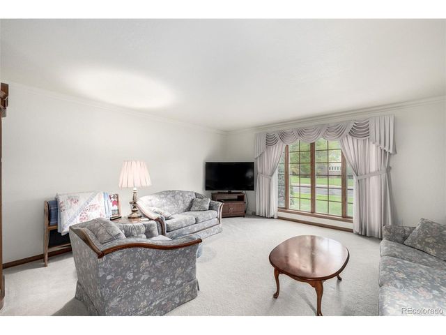 909 Fairhurst St, Sterling, CO 80751