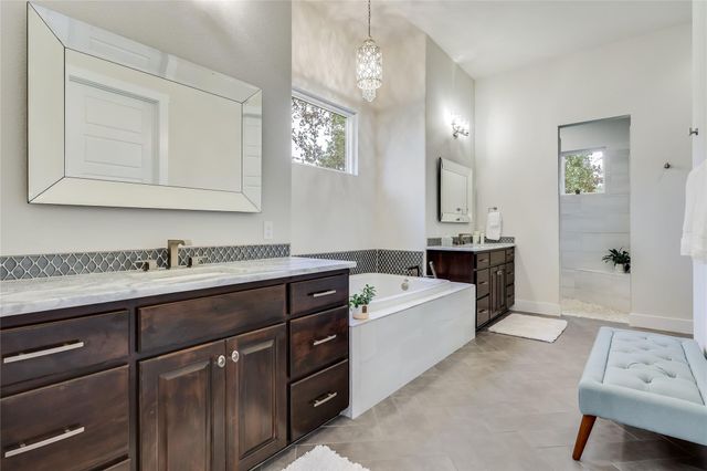 120 Horizon Ridge CV, Liberty Hill, TX 78642