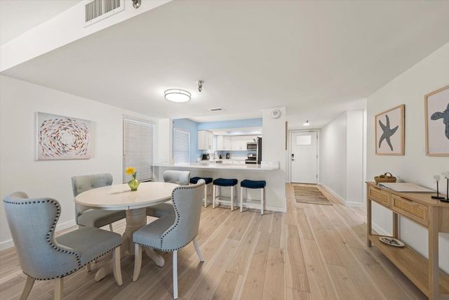 900 GULF BOULEVARD 204, Indian Rocks Beach, FL 33785