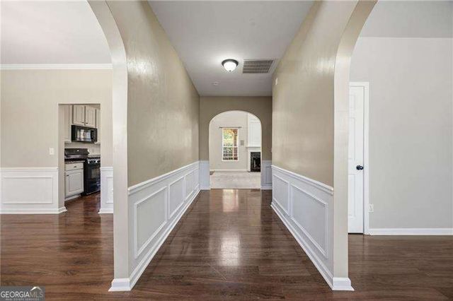 1650 Huntcrest Way SW, Mableton, GA 30126