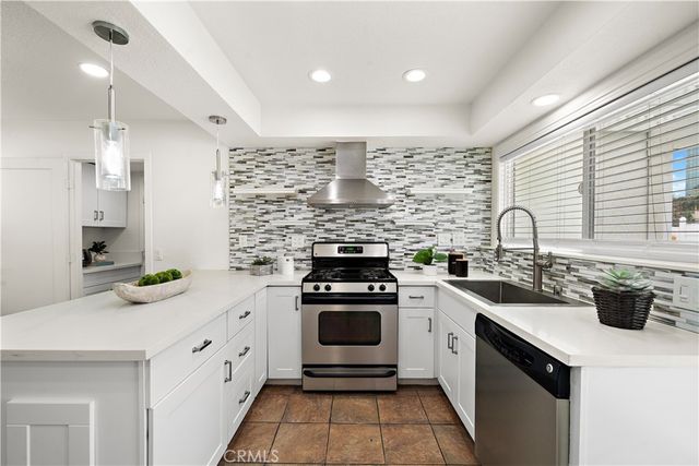 590 Traverse Drive, Costa Mesa, CA 92626