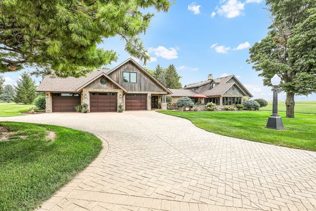 2775 Osburn Avenue, Oskaloosa, IA 52577