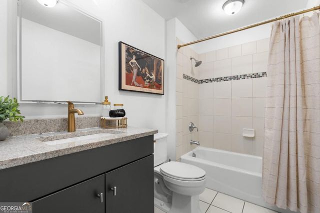 310 W Broughton Street 2011, Savannah, GA 31401