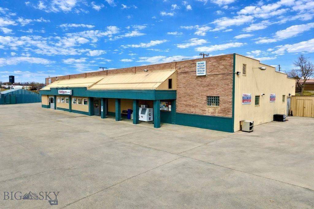 207 3rd Street NE, Harlowton, MT 59036 photo 3