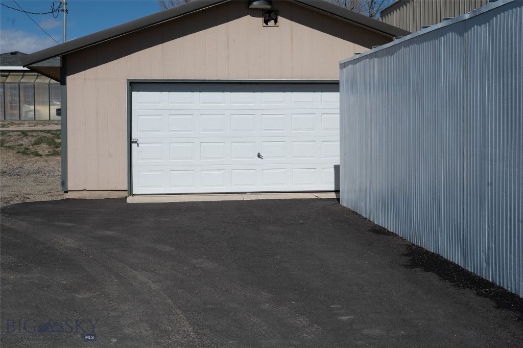 207 3rd Street NE, Harlowton, MT 59036 photo 30
