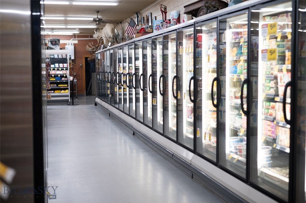 207 3rd Street NE, Harlowton, MT 59036 photo 5