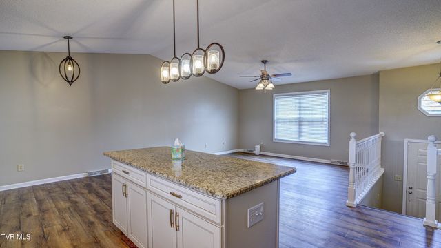 417 Old Embreeville Road, Jonesborough, TN 37659