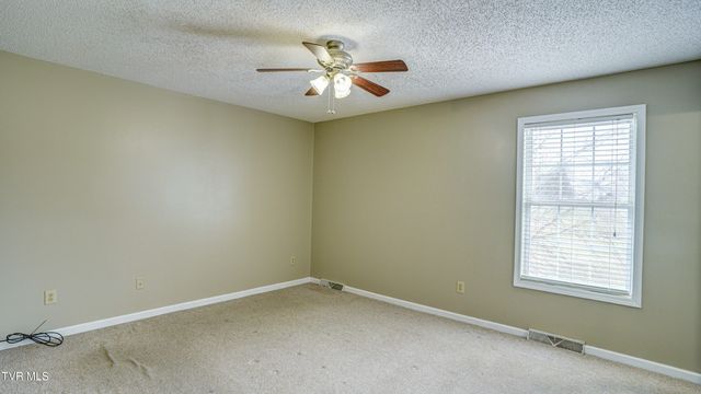 417 Old Embreeville Road, Jonesborough, TN 37659