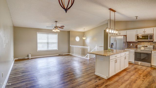 417 Old Embreeville Road, Jonesborough, TN 37659