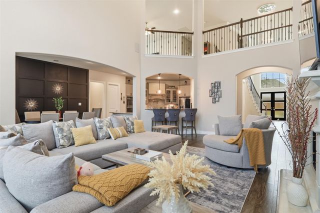11219 Hillside Knoll Lane, Cypress, TX 77433