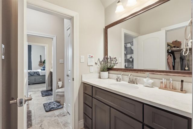 11219 Hillside Knoll Lane, Cypress, TX 77433