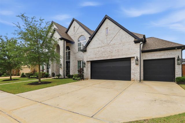 11219 Hillside Knoll Lane, Cypress, TX 77433