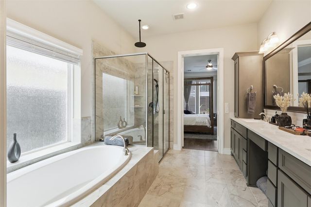 11219 Hillside Knoll Lane, Cypress, TX 77433