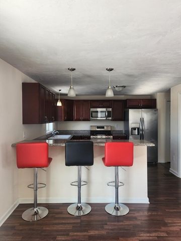 24 Bittersweet Blvd 24, Worcester, MA 01607