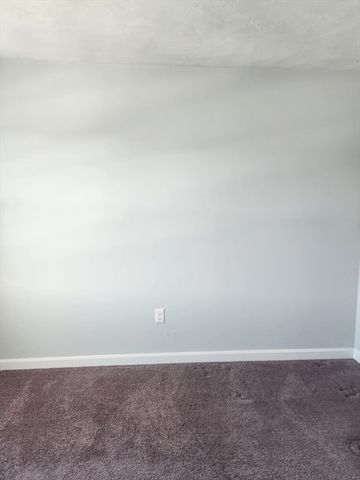 24 Bittersweet Blvd 24, Worcester, MA 01607