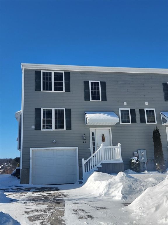 24 Bittersweet Blvd 24, Worcester, MA 01607