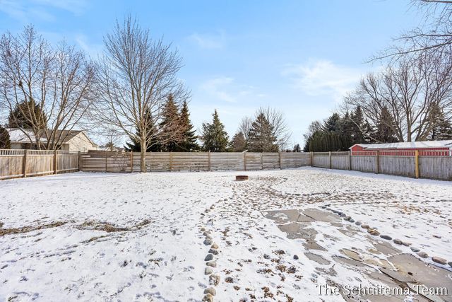 2860 104th Avenue, Zeeland, MI 49464