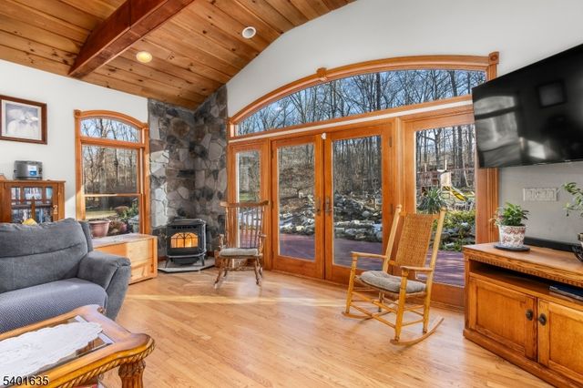 37 Ward Rd, Hardwick Twp., NJ 07825