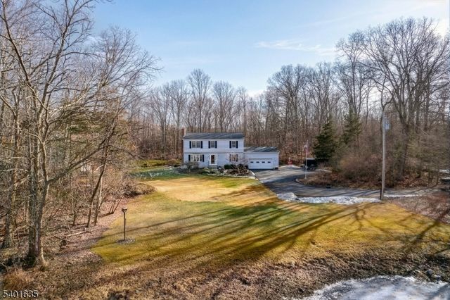 37 Ward Rd, Hardwick Twp., NJ 07825