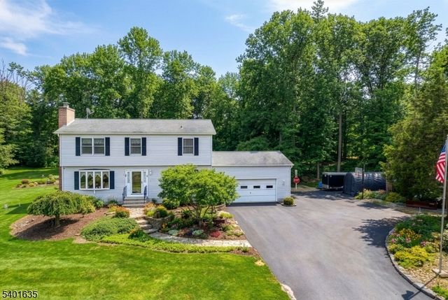 37 Ward Rd, Hardwick Twp., NJ 07825