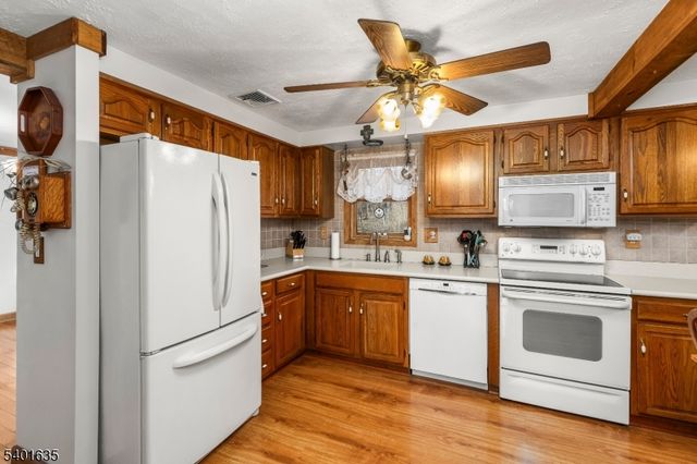 37 Ward Rd, Hardwick Twp., NJ 07825