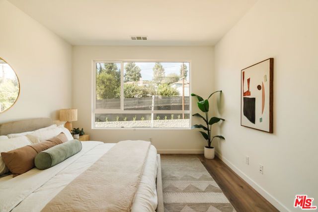 3851 N Riley Lane, Los Angeles, CA 90065
