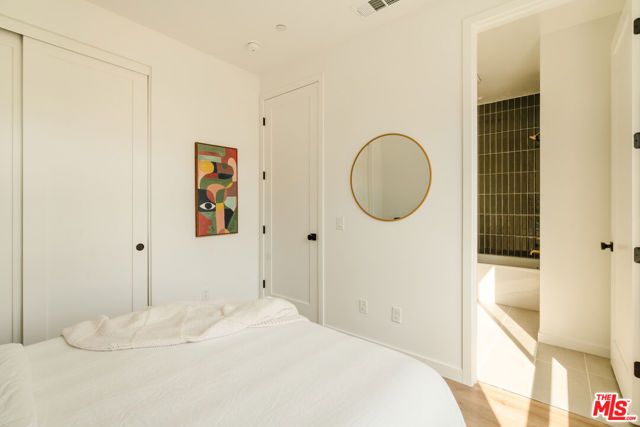 3851 N Riley Lane, Los Angeles, CA 90065