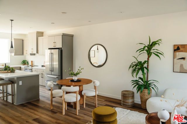 3851 N Riley Lane, Los Angeles, CA 90065