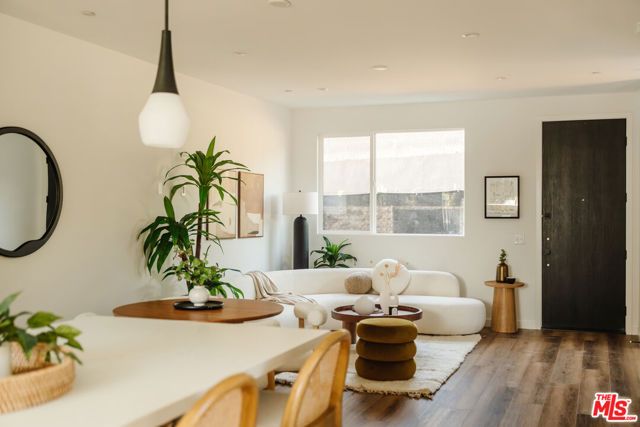 3851 N Riley Lane, Los Angeles, CA 90065