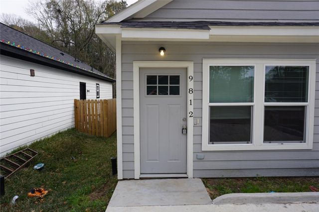 9812 Arbor Oak, Willis, TX 77318