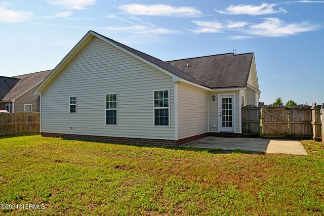 2008 Penncross Drive, Greenville, NC 27834